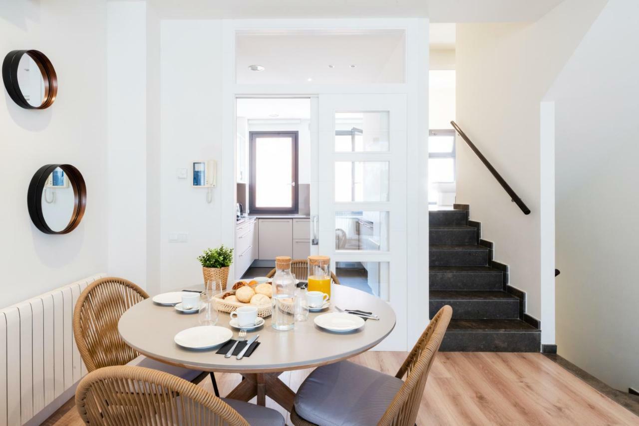 Petit Luxe Tobella Esquerra Apartment Terrassa Exterior foto